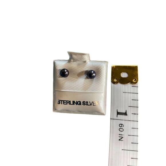 Black Silver Natural Pearl Stud Earrings - Picture 5 of 7